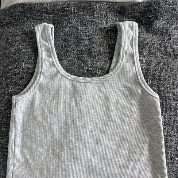 Ardene Basic Light Grey Crop Tank Top - Size Large - Picture 4 of 5